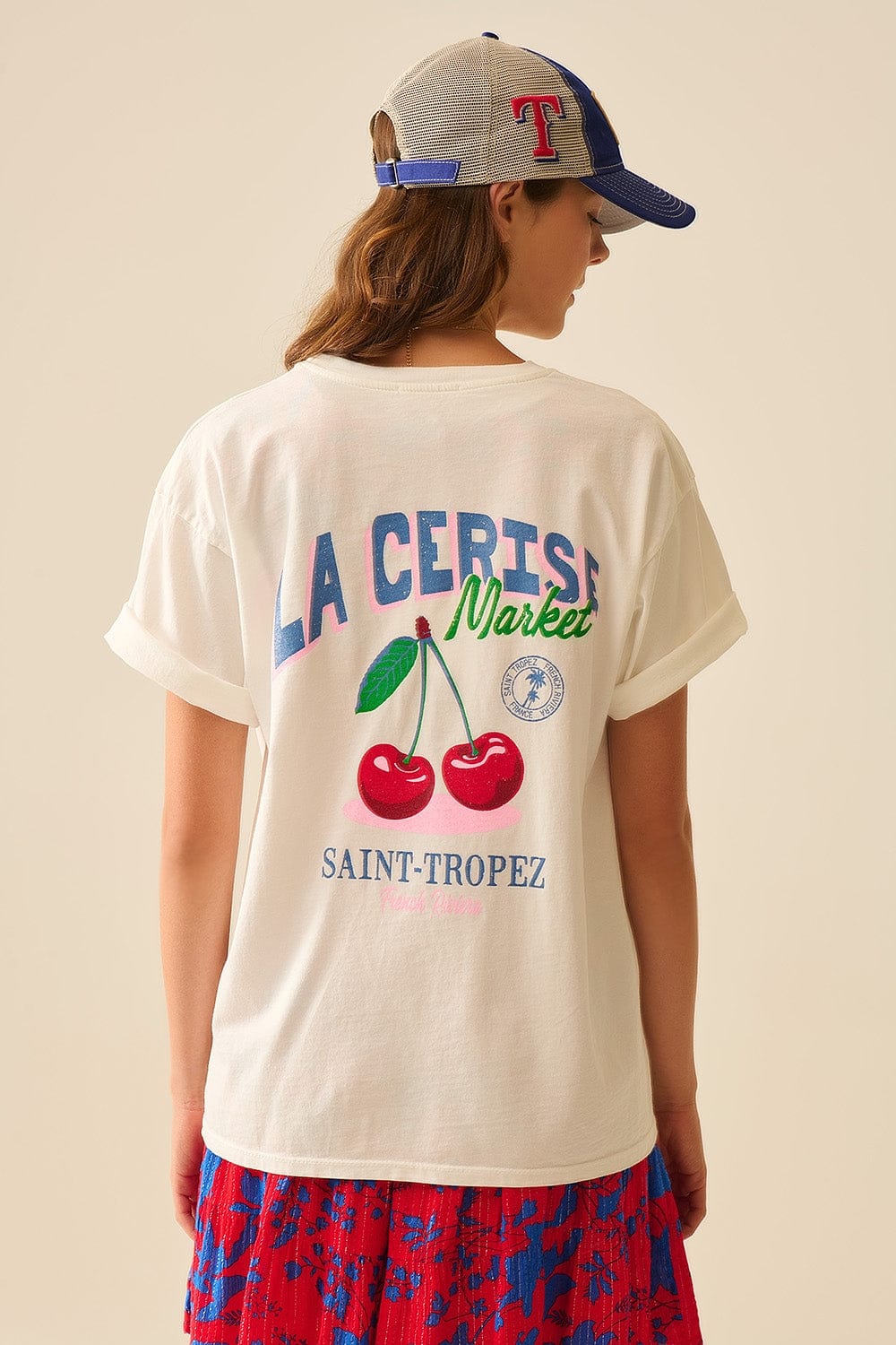 Q2 Women's Tees & Tanks One Size / White Made In Italy White T-Shirt With La Cerise Market Saint-Tropez Graphic