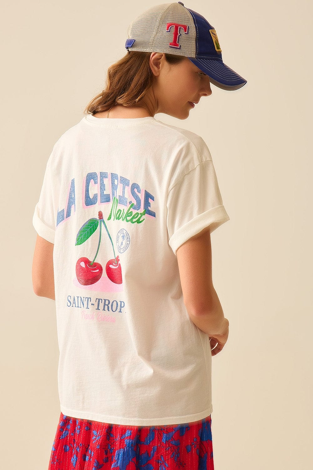 Q2 Women's Tees & Tanks One Size / White Made In Italy White T-Shirt With La Cerise Market Saint-Tropez Graphic