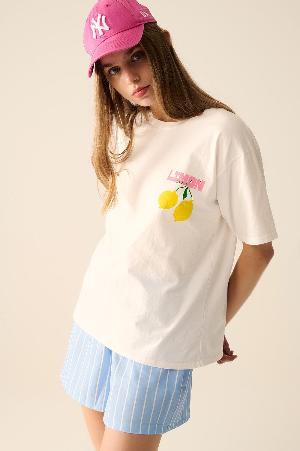 Q2 Women's Tees & Tanks One Size / White Relaxed White T-Shirt With Lemon Print