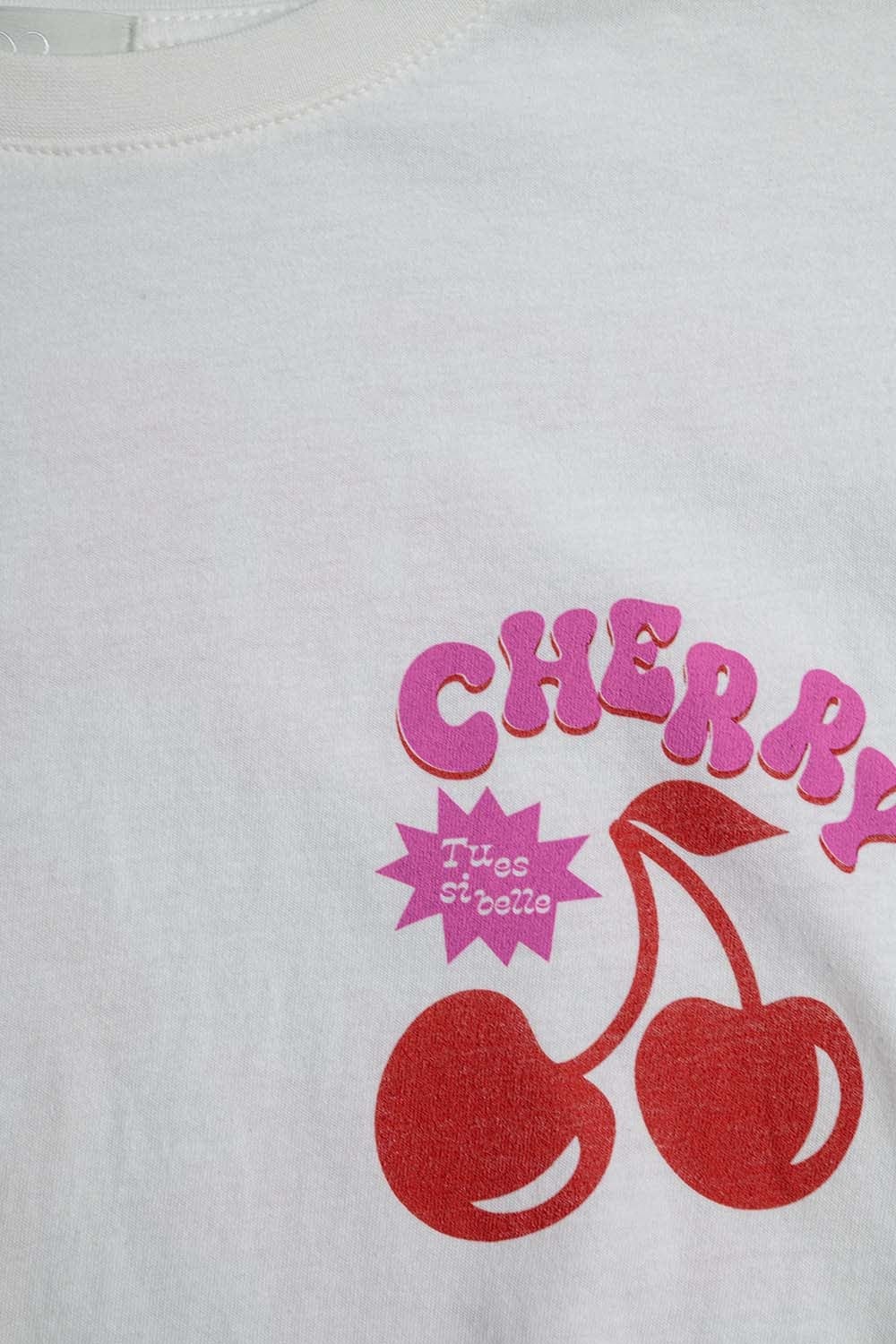 Q2 Women's Tees & Tanks One Size / White White T-Shirt With Cherry In Logo And Letters