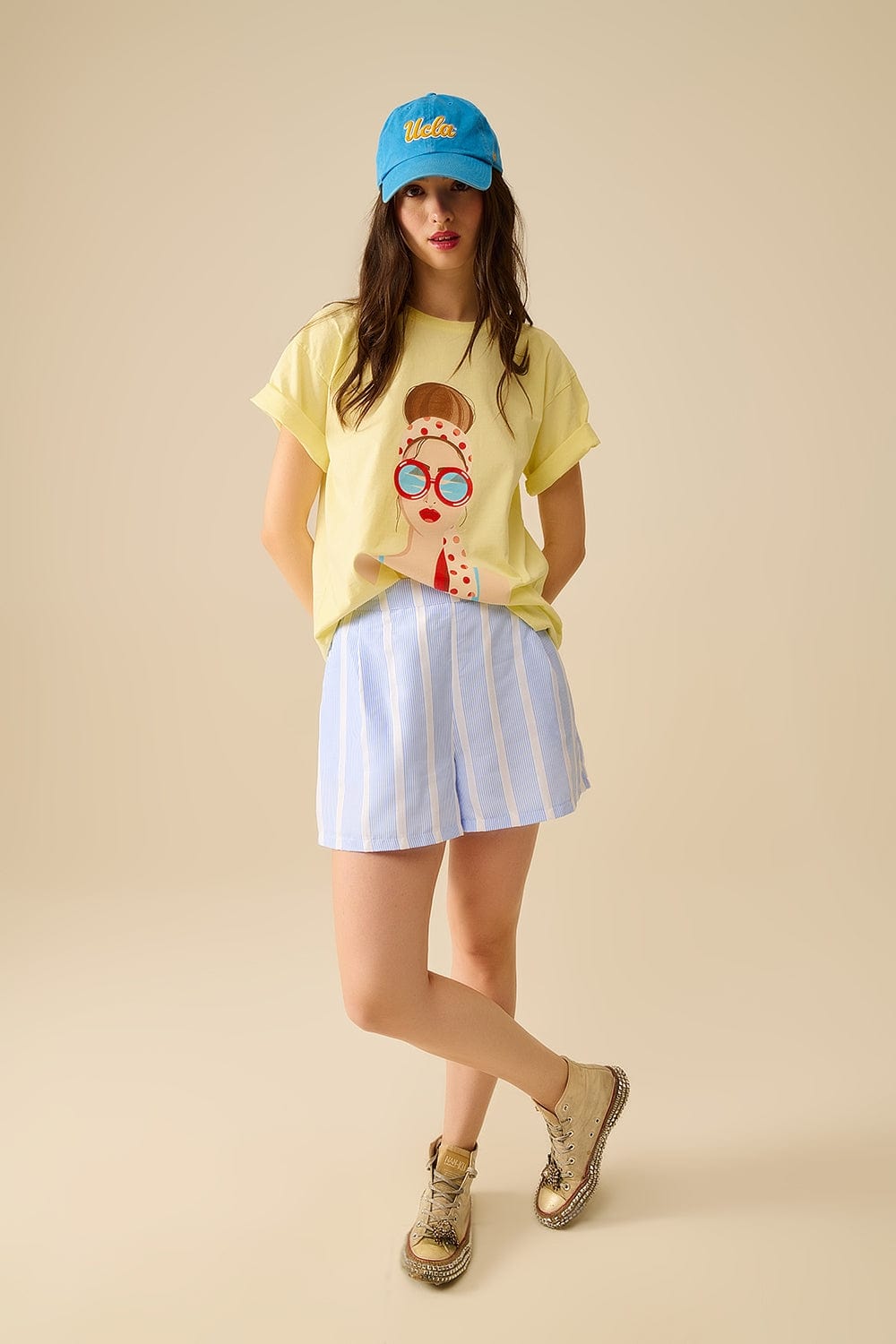 Q2 Women's Tees & Tanks One Size / Yellow Yellow T-Shirt Made In Italy With A Vintage Girl Graphic