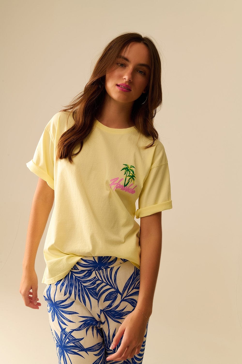 Q2 Women's Tees & Tanks One Size / Yellow Yellow T-Shirt Made In Italy With Honolulu Graphic