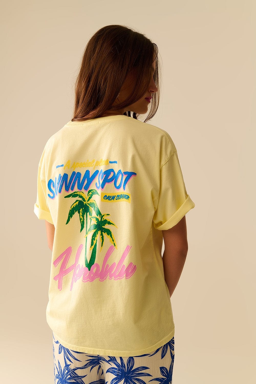 Q2 Women's Tees & Tanks One Size / Yellow Yellow T-Shirt Made In Italy With Honolulu Graphic