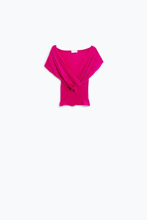 Q2 Women's Tees & Tanks V-Neck Crossed Drapped Fitted Top With Cap Sleeves In Fuchsia