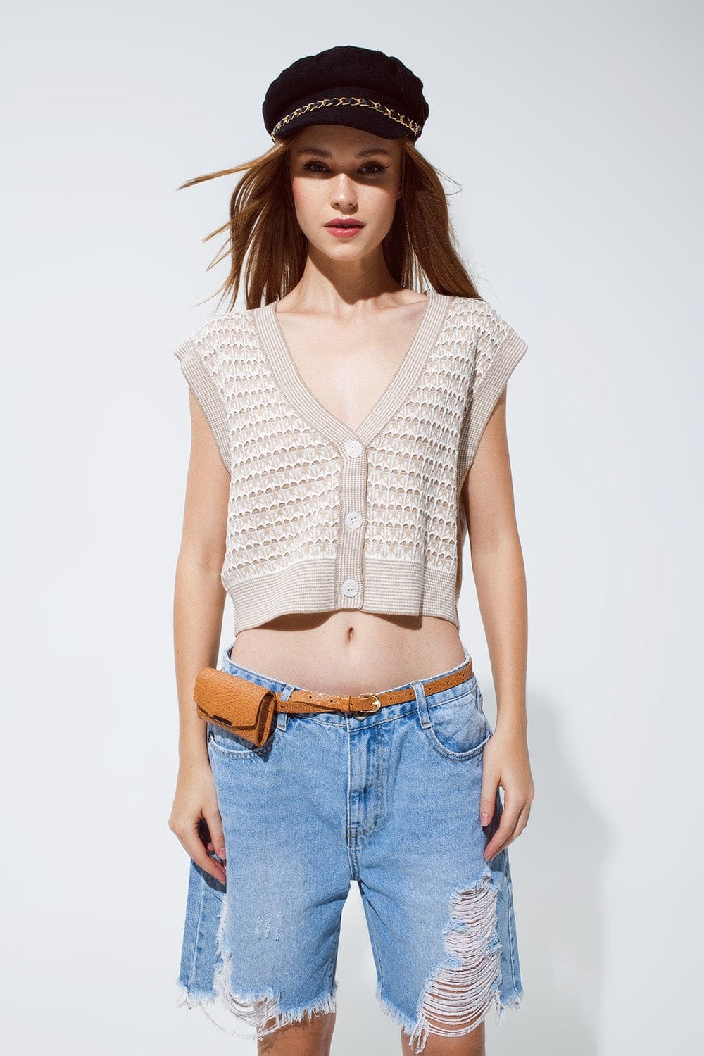 Q2 Women's Vest One Size / Beige Knitted Cropped Vest With Rib Trim In Beige
