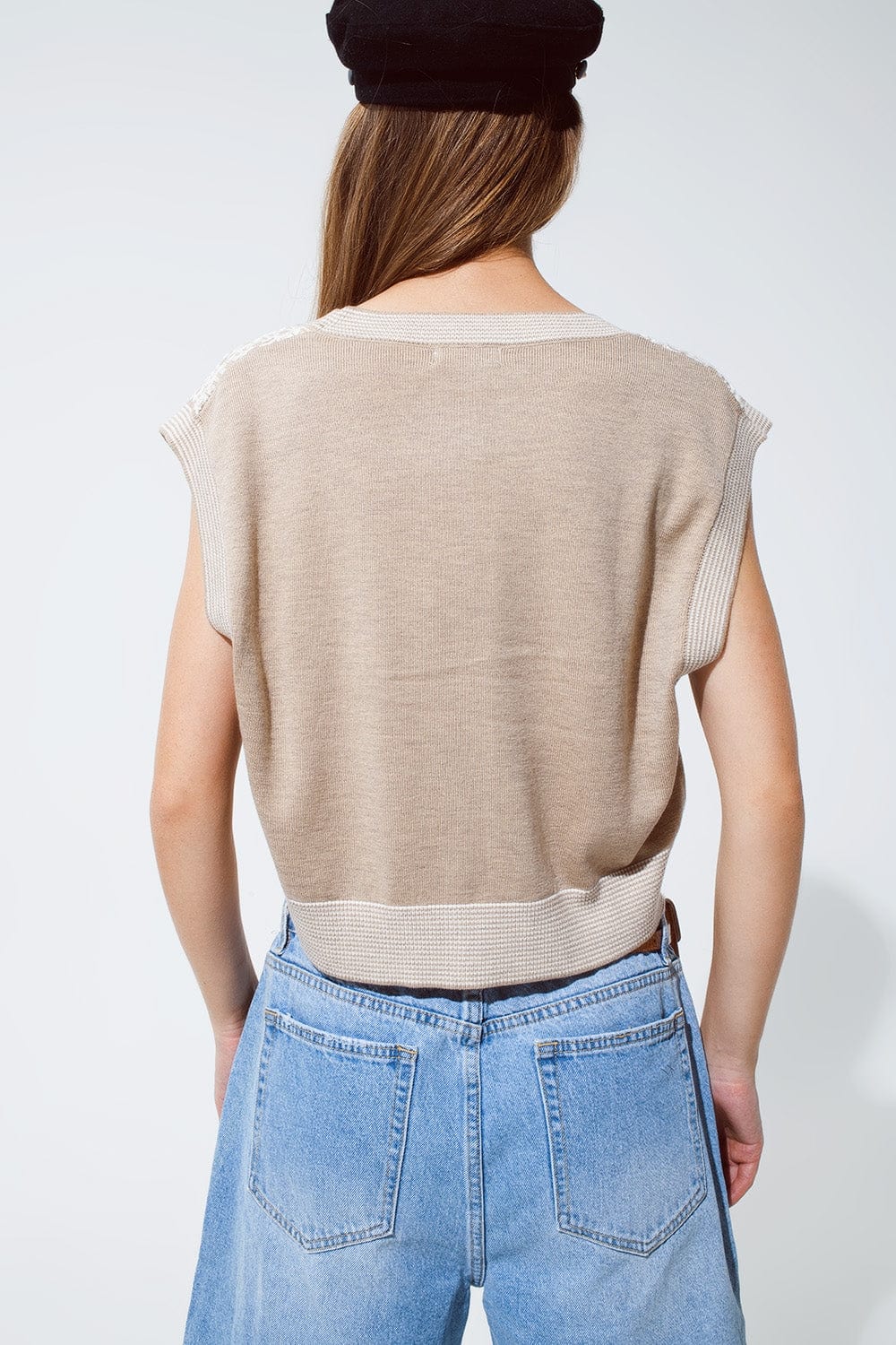 Q2 Women's Vest One Size / Beige Knitted Cropped Vest With Rib Trim In Beige