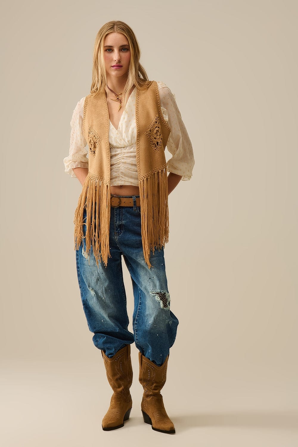 Q2 Women's Vest One Size / Brown Cowgirl Style Fringe Faux Suede Vest In Camel