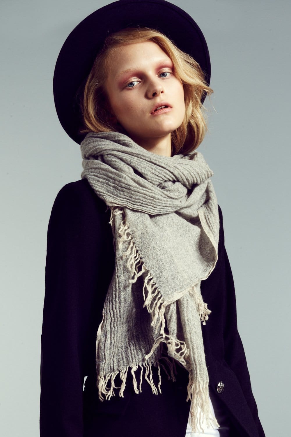 Alchemy Detroit Apparel & Accessories > Clothing Accessories > Scarves & Shawls Alchemy Detroit The Cashmere Women's Scarf