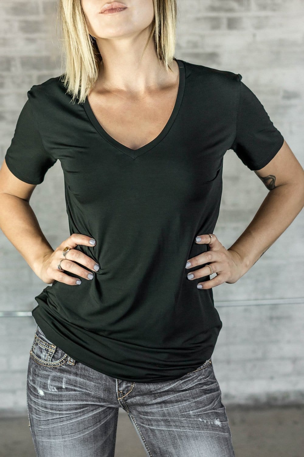 Alchemy Detroit Apparel & Accessories > Clothing > Shirts & Tops Alchemy Detroit The Heather Short Sleeve Relaxed V-Neck Unisex Tee