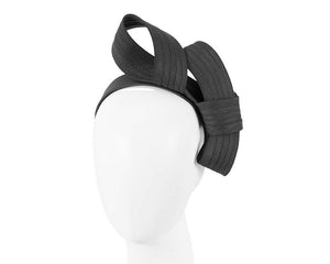 Cupids Millinery Women's Hat Black Curled black fascinator