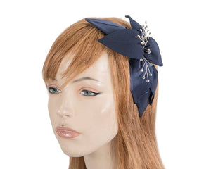 Cupids Millinery Women's Hat Navy Navy Fascinator comb for Mother of the Bride special occasions