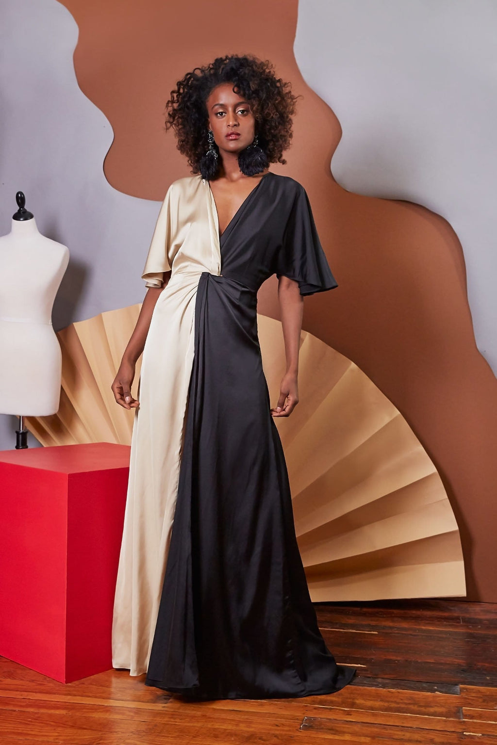 Lavanya Coodly Apparel & Accessories > Clothing > Dresses XS / Gold/Black Lavanya Coodly Women's Madison Gown in Pale Gold & Black Color Blocked Satin & Butterfly Sleeves