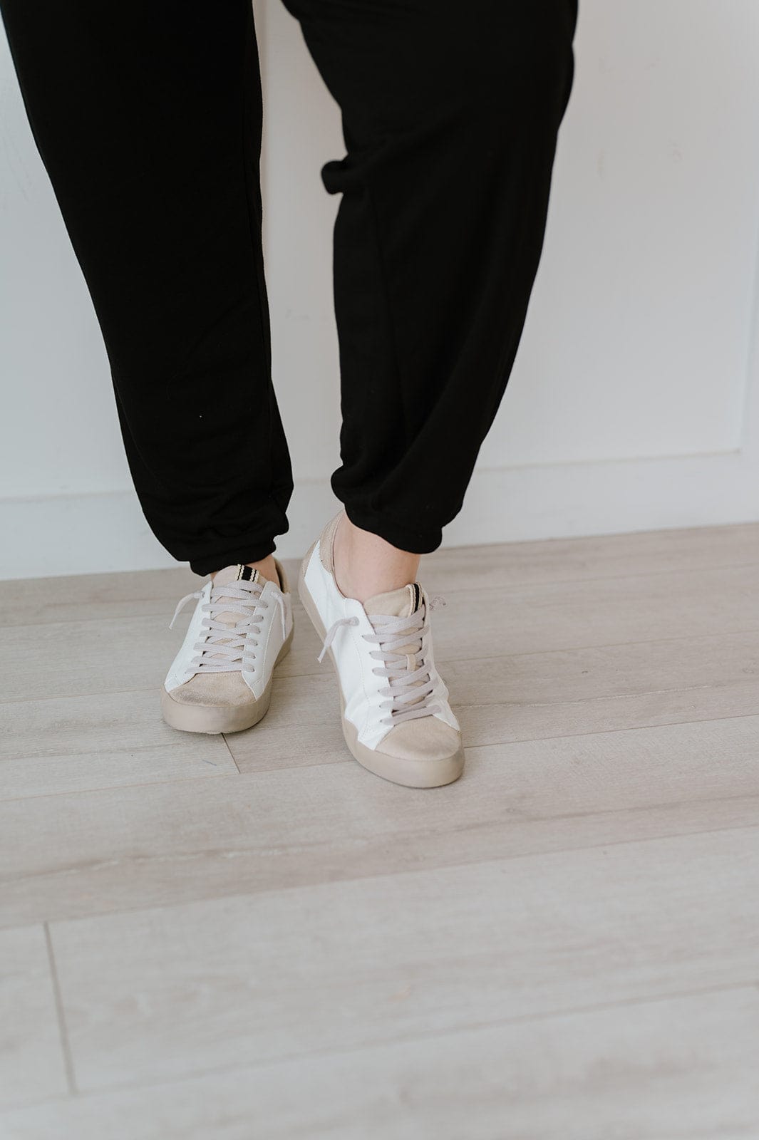 Living Free Beauty Women's Fashion - Women's Shoes - Oxfords Mia Star Sneaker | LFB