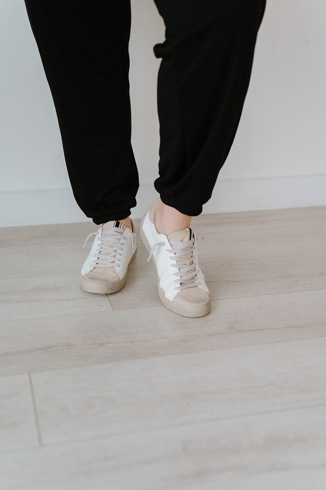 Living Free Beauty Women's Fashion - Women's Shoes - Oxfords Mia Star Sneaker | LFB
