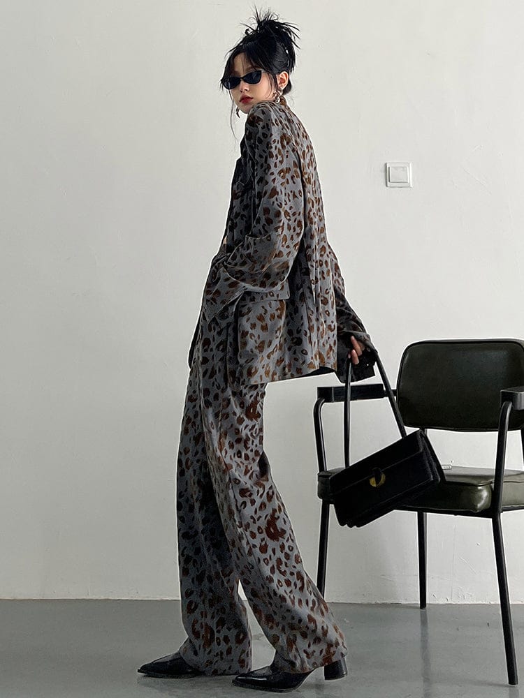 marigoldshadows Women's Pants & Trousers Panta Leopard Print Pants