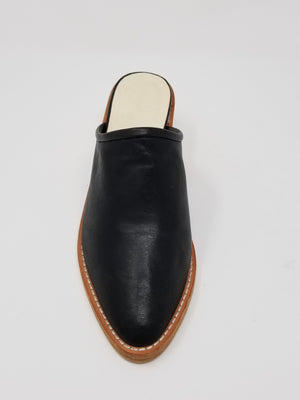 N.Y.L.A. SHOES HEELS N.Y.L.A. Shoes Foxhill Women's Clogs