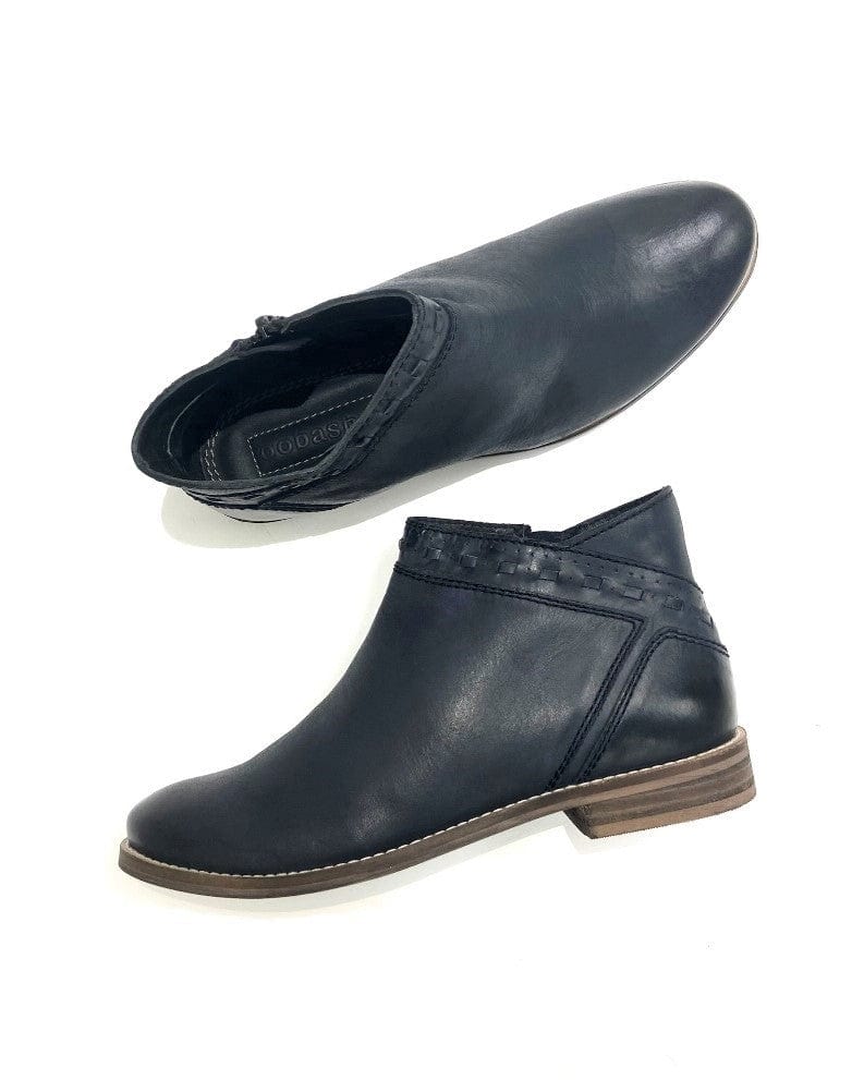oobash Boot Sarah Black Flat Ankle Boot
