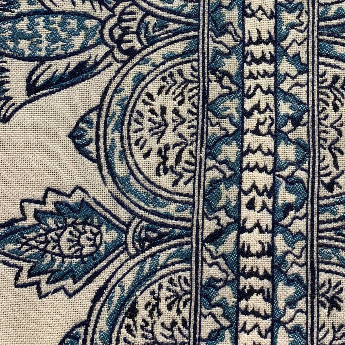 Plutus Brands Home & Garden - Home Textile - Pillows Plutus Aristocratic Floret White/ Blue Paisley Luxury Outdoor/Indoor Throw Pillow