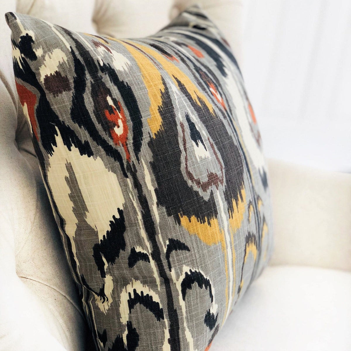 Plutus Brands Home & Garden - Home Textile - Pillows Plutus Tigerlily Gray Luxury Throw Pillow